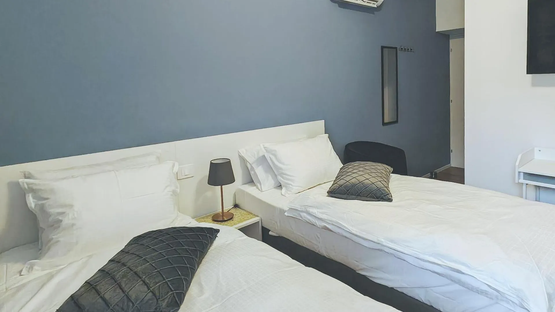 Alloggi Tosca Airport Lodges Ronchi Dei Legionari